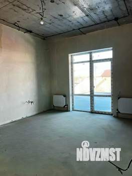 Дом 240м&sup2;, 3-этажный, участок 4 сот.  