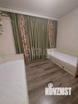 Дом 145м&sup2;, 2-этажный, участок 3 сот.  