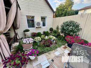 Дом 92м&sup2;, 2-этажный, участок 3 сот.  