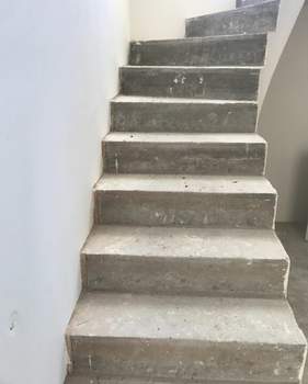 Дом 130м&sup2;, 2-этажный, участок 4 сот.  