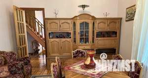 Дом 293м&sup2;, 3-этажный, участок 4 сот.  