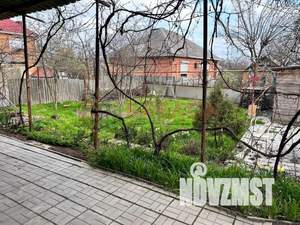 Дом 463м&sup2;, 2-этажный, участок 7 сот.  