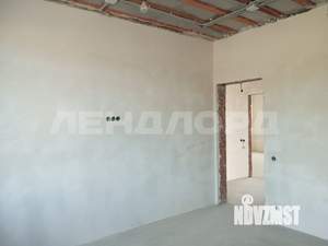 Дом 140м&sup2;, 2-этажный, участок 3 сот.  