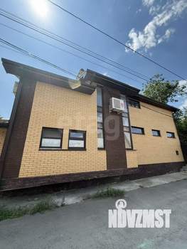 Дом 216м&sup2;, 2-этажный, участок 3 сот.  