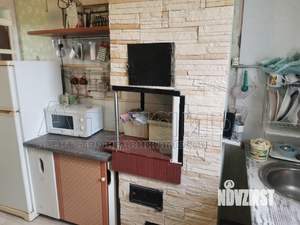 Дом 50м&sup2;, 2-этажный, участок 6 сот.  