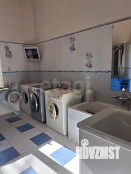 Дом 764м&sup2;, 3-этажный, участок 13 сот.  