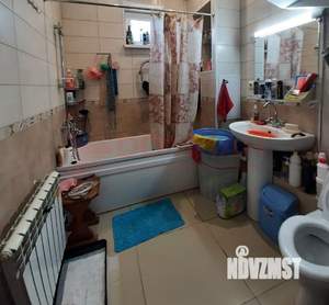 Дом 100м&sup2;, 2-этажный, участок 5 сот.  