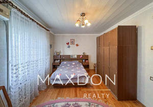 Дом 280м&sup2;, 2-этажный, участок 3 сот.  