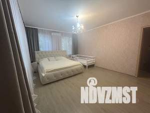 Дом 200м², 2-этажный, участок 5 сот.  