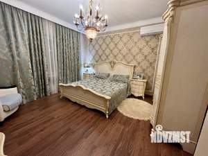 Дом 200м², 2-этажный, участок 5 сот.  