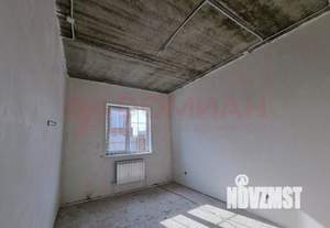 Дом 144м&sup2;, 2-этажный, участок 4 сот.  