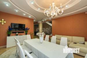 Дом 900м², 4-этажный, участок 9 сот.  