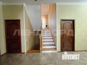 Дом 290м&sup2;, 2-этажный, участок 5 сот.  