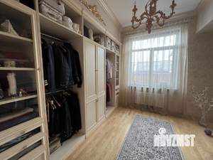 Дом 375м&sup2;, 3-этажный, участок 8 сот.  