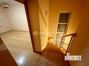 Дом 281м², 2-этажный, участок 4 сот.  