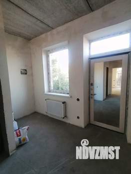 Дом 140м&sup2;, 2-этажный, участок 3 сот.  