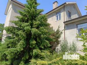 Дом 350м&sup2;, 3-этажный, участок 8 сот.  