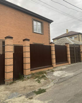 Дом 145м&sup2;, 2-этажный, участок 2 сот.  