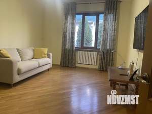 Дом 220м², 2-этажный, участок 7 сот.  
