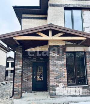 Дом 145м&sup2;, 2-этажный, участок 3 сот.  