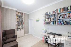 Дом 185м², 2-этажный, участок 4 сот.  