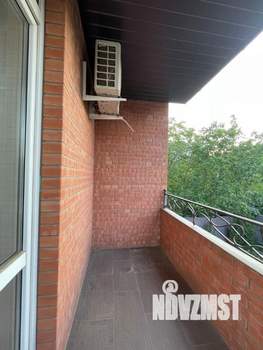 Дом 279м&sup2;, 3-этажный, участок 8 сот.  