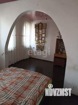 Дом 178м&sup2;, 2-этажный, участок 4 сот.  