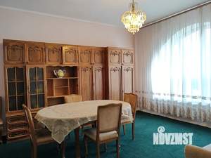 Дом 177м², 2-этажный, участок 6 сот.  