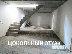 Дом 215м&sup2;, 2-этажный, участок 4 сот.  