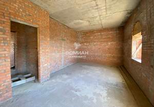 Дом 310м&sup2;, 2-этажный, участок 14 сот.  