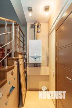 Дом 430м&sup2;, 3-этажный, участок 6 сот.  