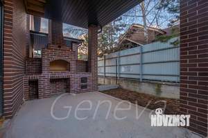 Дом 180м&sup2;, 2-этажный, участок 3 сот.  