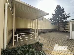 Дом 400м&sup2;, 3-этажный, участок 4 сот.  