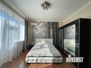 Дом 550м&sup2;, 3-этажный, участок 6 сот.  