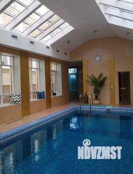 Дом 640м&sup2;, 3-этажный, участок 6 сот.  