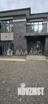 Дом 190м², 2-этажный, участок 3 сот.  