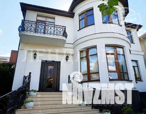 Дом 448м&sup2;, 3-этажный, участок 8 сот.  