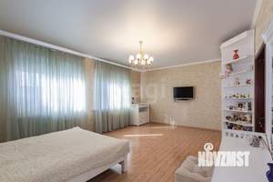 Дом 150м², 2-этажный, участок 3 сот.  