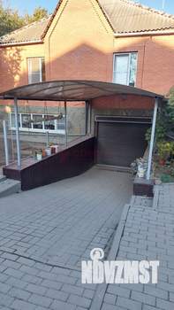 Дом 170м&sup2;, 2-этажный, участок 3 сот.  