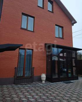 Дом 227м², 2-этажный, участок 3 сот.  