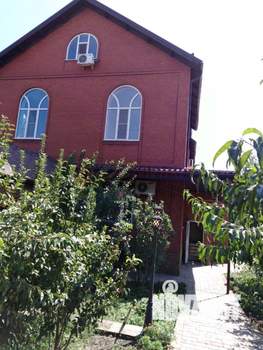 Дом 1000м&sup2;, 4-этажный, участок 12 сот.  