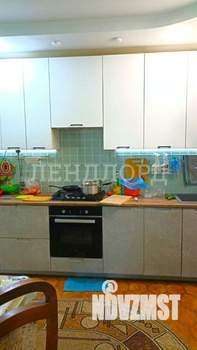 Дом 305м&sup2;, 2-этажный, участок 5 сот.  