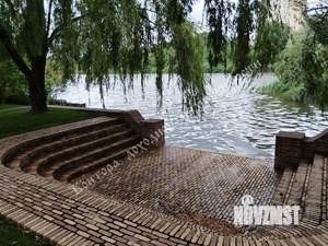 Дом 850м², 2-этажный, участок 18 сот.  