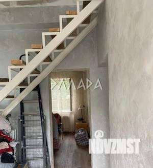 Дом 80м&sup2;, 2-этажный, участок 3 сот.  