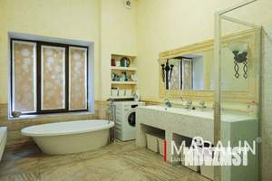 Дом 400м², 3-этажный, участок 6 сот.  