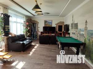 Дом 228м&sup2;, 2-этажный, участок 5 сот.  