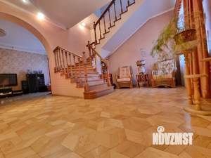 Дом 130м&sup2;, 2-этажный, участок 4 сот.  