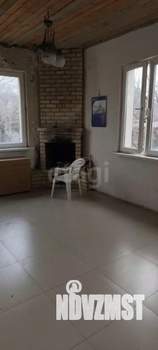 Дом 250м&sup2;, 2-этажный, участок 4 сот.  