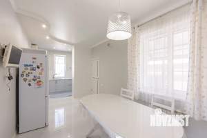 Дом 173м², 2-этажный, участок 5 сот.  