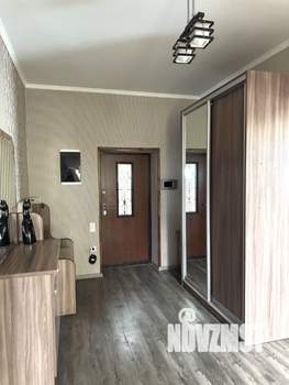 Дом 348м&sup2;, 2-этажный, участок 4 сот.  